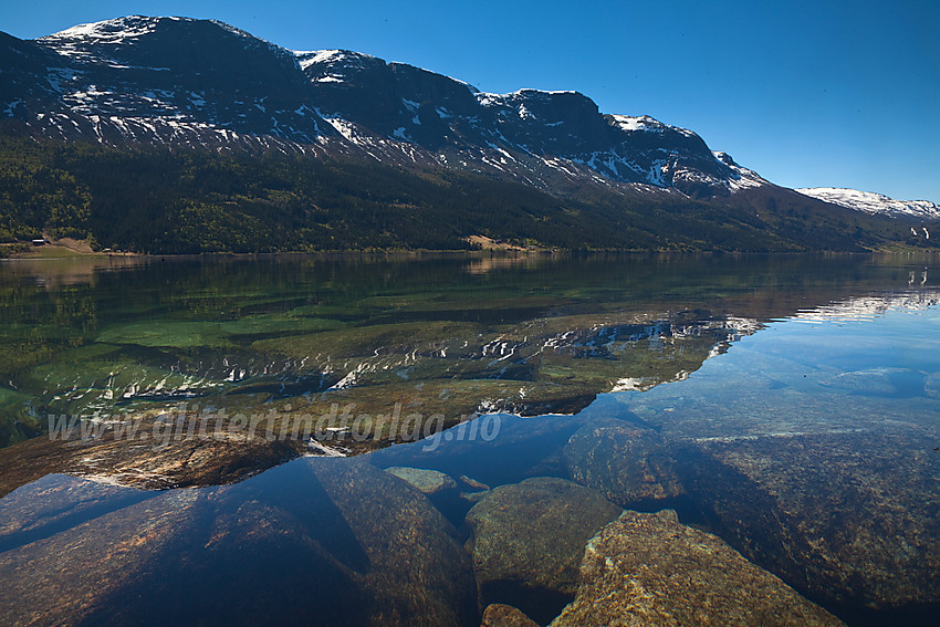 Ved Vangsmjøse mot Bergsfjellet.